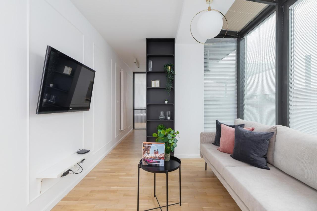Politechnika Krakowska Apartment By Renters Prestige Extérieur photo