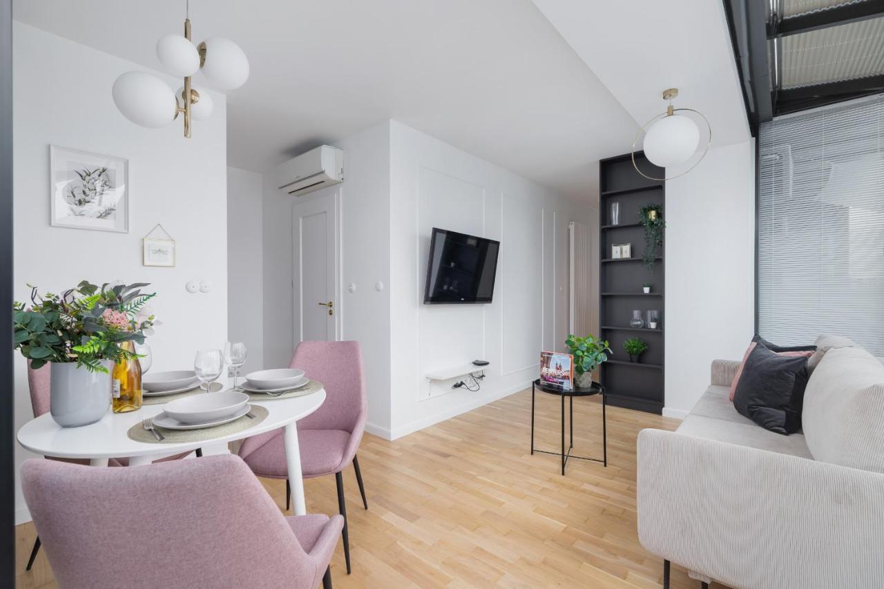Politechnika Krakowska Apartment By Renters Prestige Extérieur photo