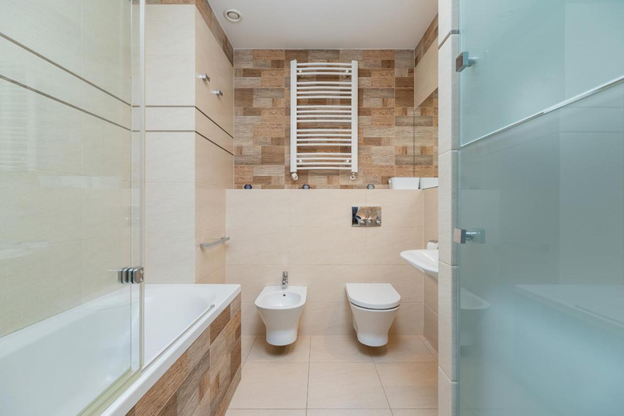 Politechnika Krakowska Apartment By Renters Prestige Extérieur photo